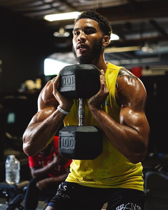 布莱顿训练开放日，集结日队长鼓劲引欢呼，西甲在即，纪律约束更严格的简单介绍kaiyun开云